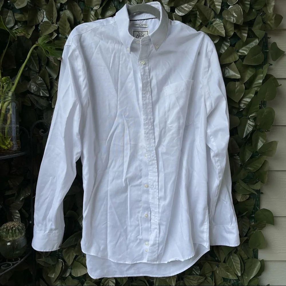 Button Up - Picture 1 of 2